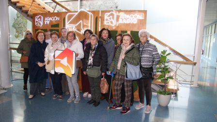 La asociación Cultural Anahita ha conocido las instalaciones de los medios de comunicación autonómicos de Aragón.